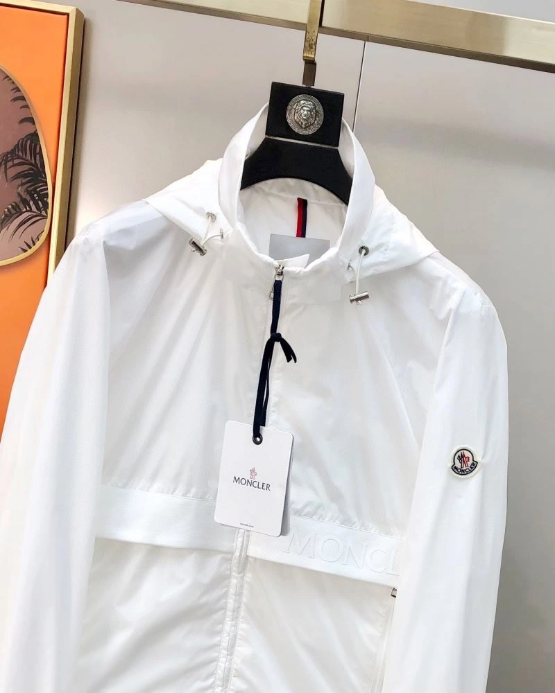 Moncler Outwear UrbanChic 142065