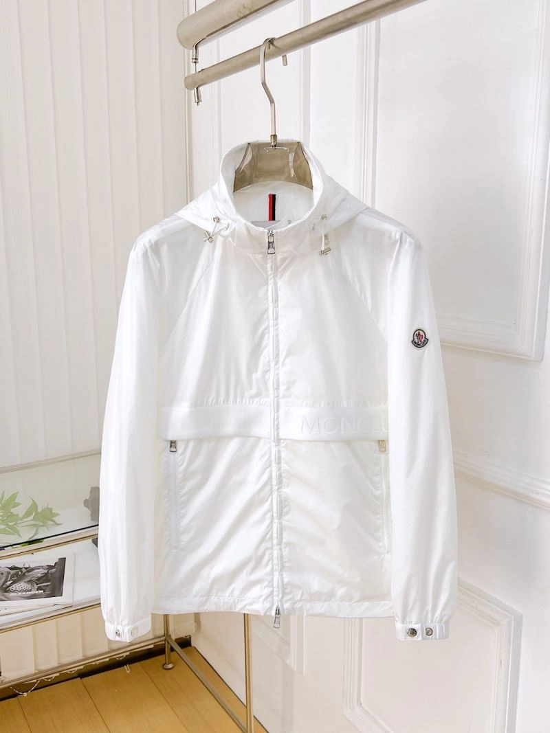 Moncler Outwear Efficient 142066