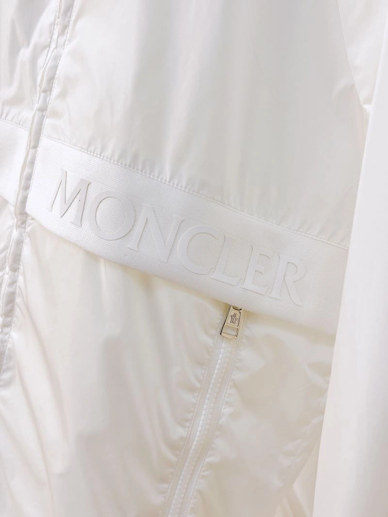 Moncler Outwear Efficient 142066
