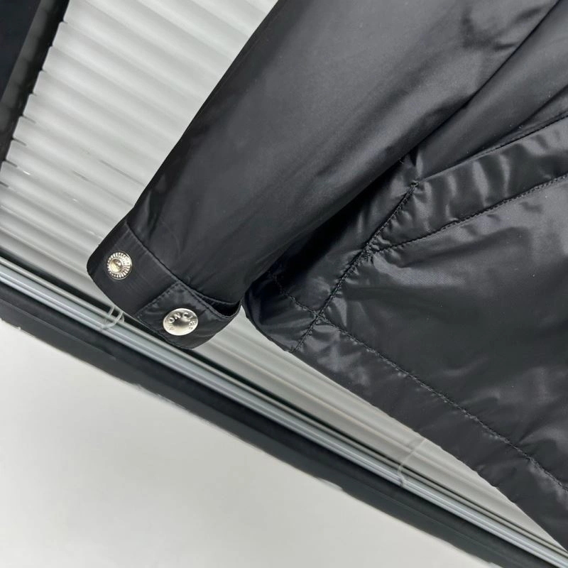 Contemporary Moncler Outwear 142050
