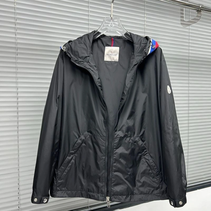 Contemporary Moncler Outwear 142050