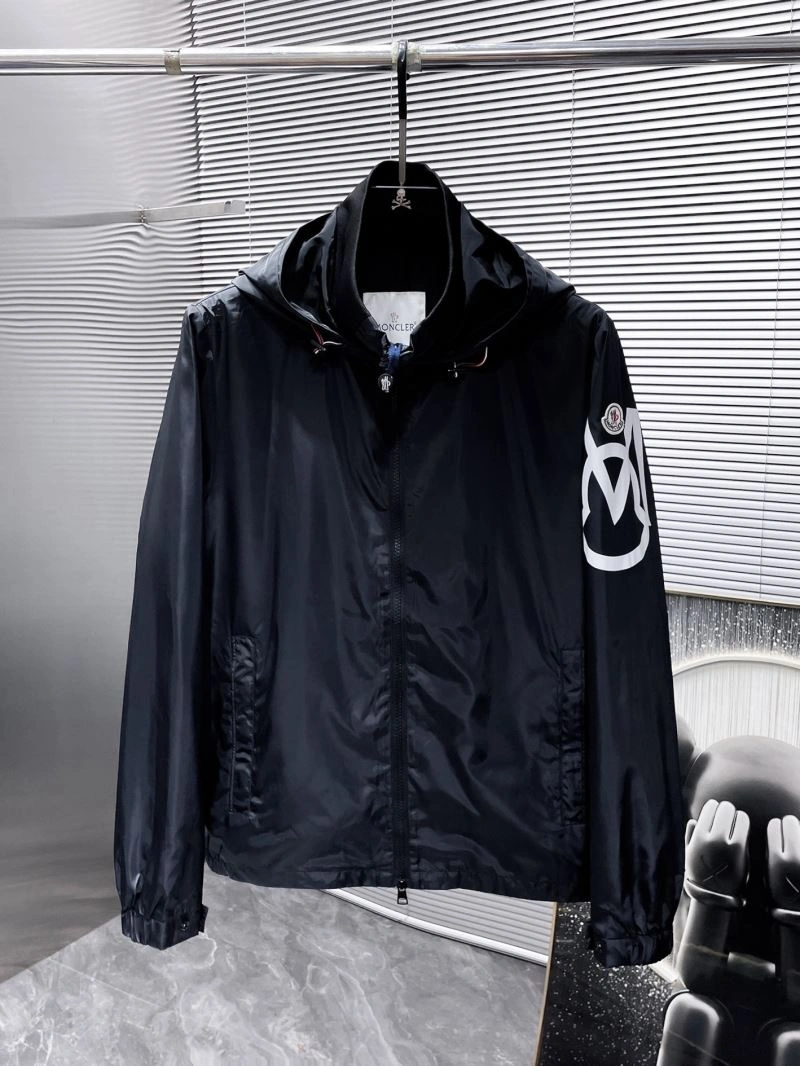 Moncler Outwear ZeroBulk 142049