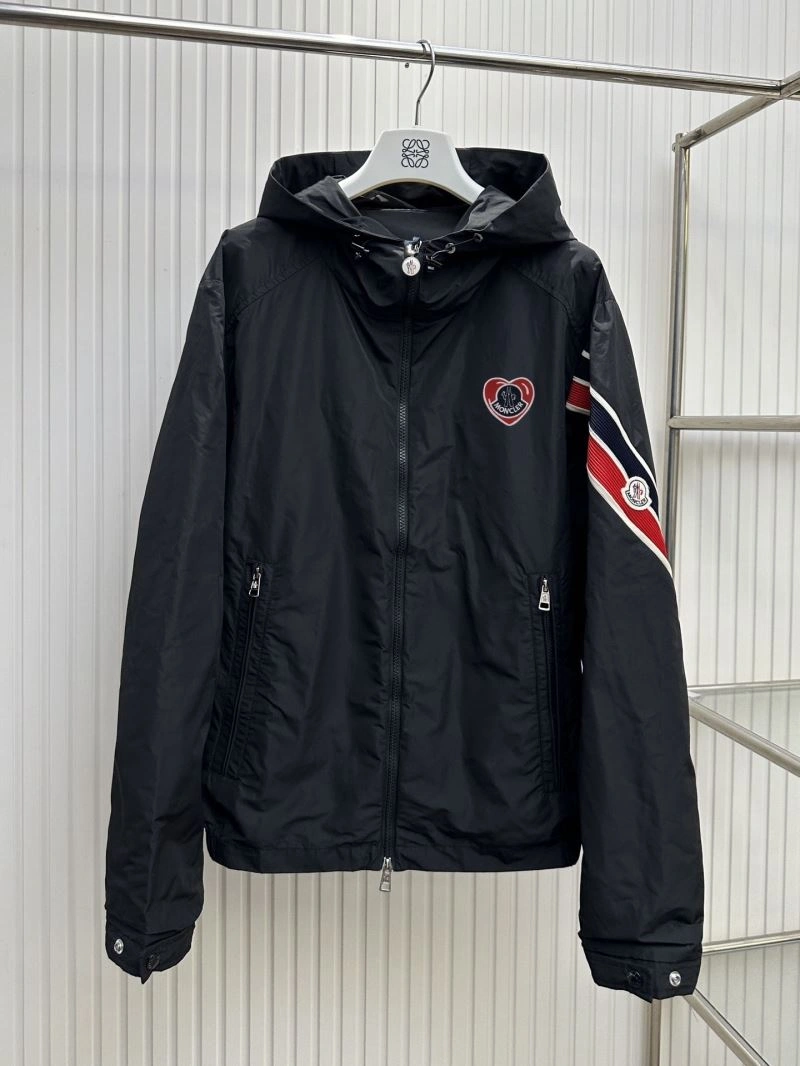 QuickDry Moncler Outwear 142051