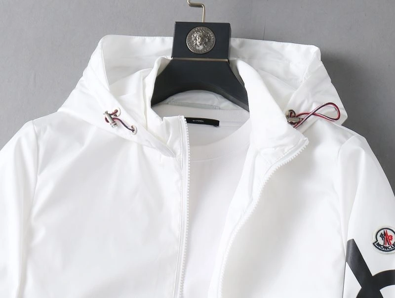 Moncler Outwear WaterResistant 142055