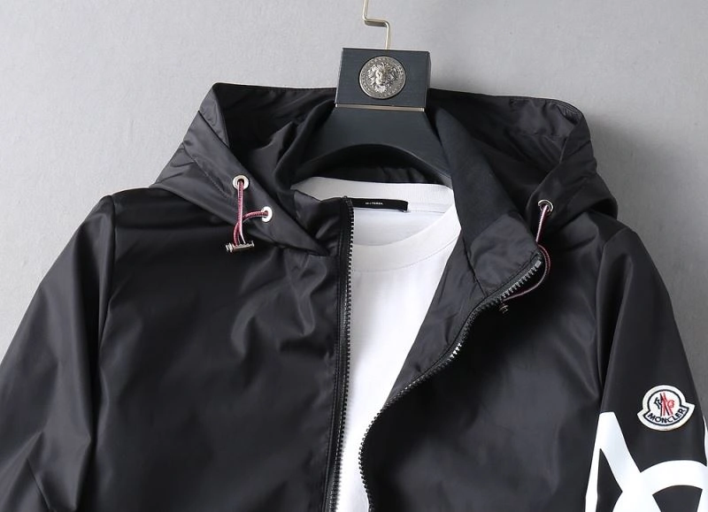 Moncler Outwear WaterResistant 142055