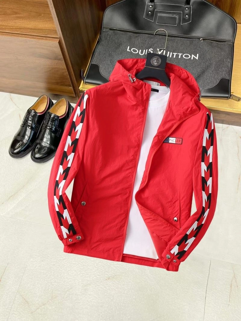 ZipUp Moncler Outwear 142048