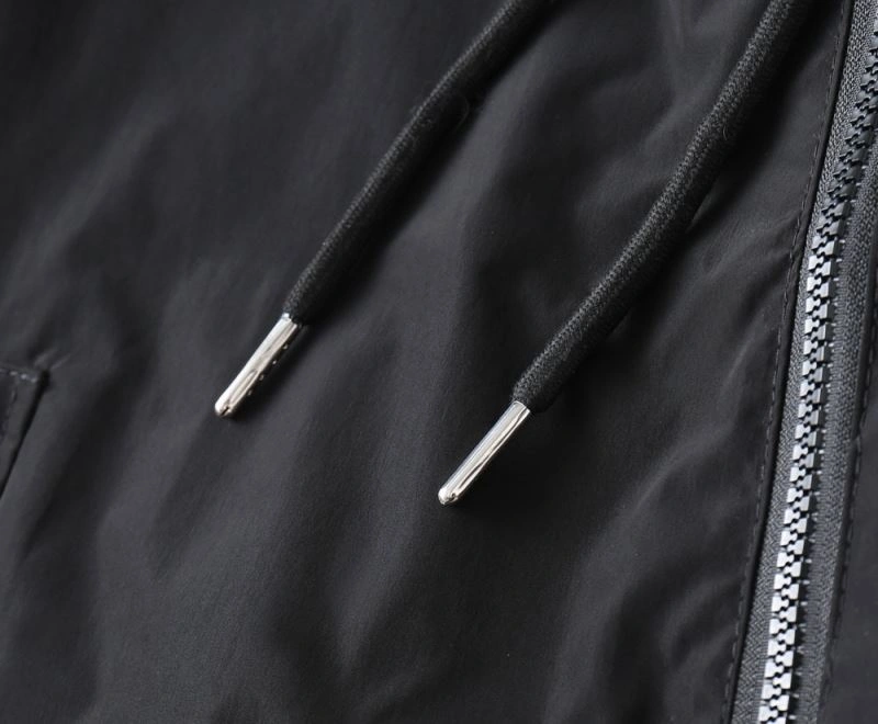 Youthful Moncler Outwear 142052