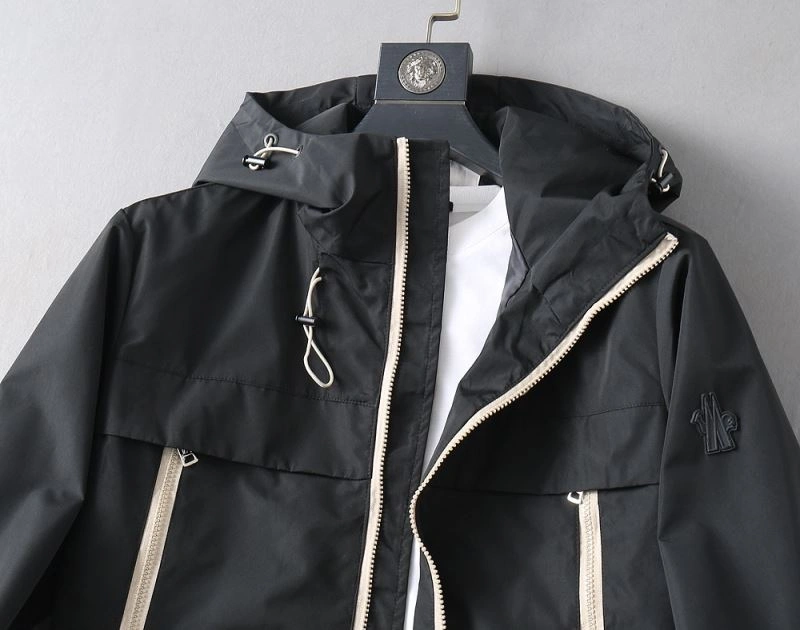 Durable Moncler Outwear 142053