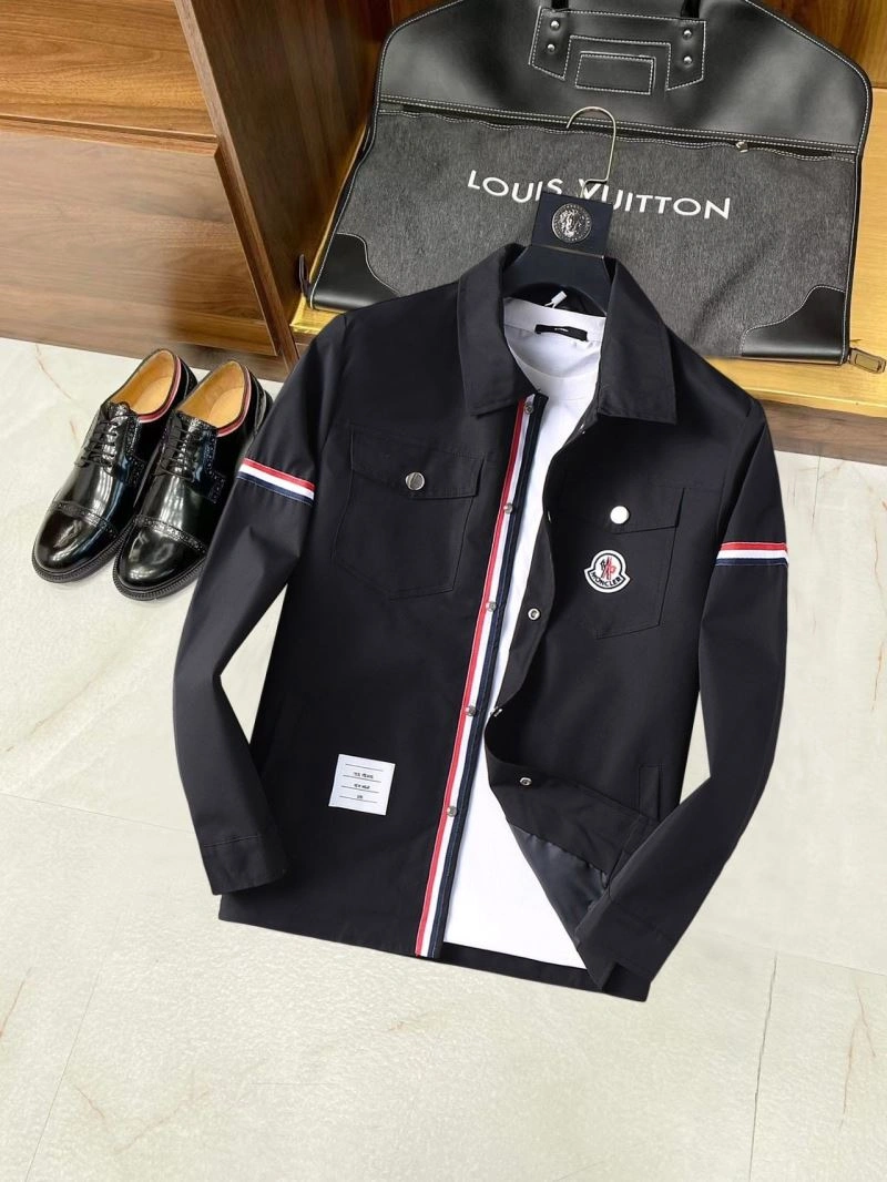 Moncler Outwear Lightweight 142038