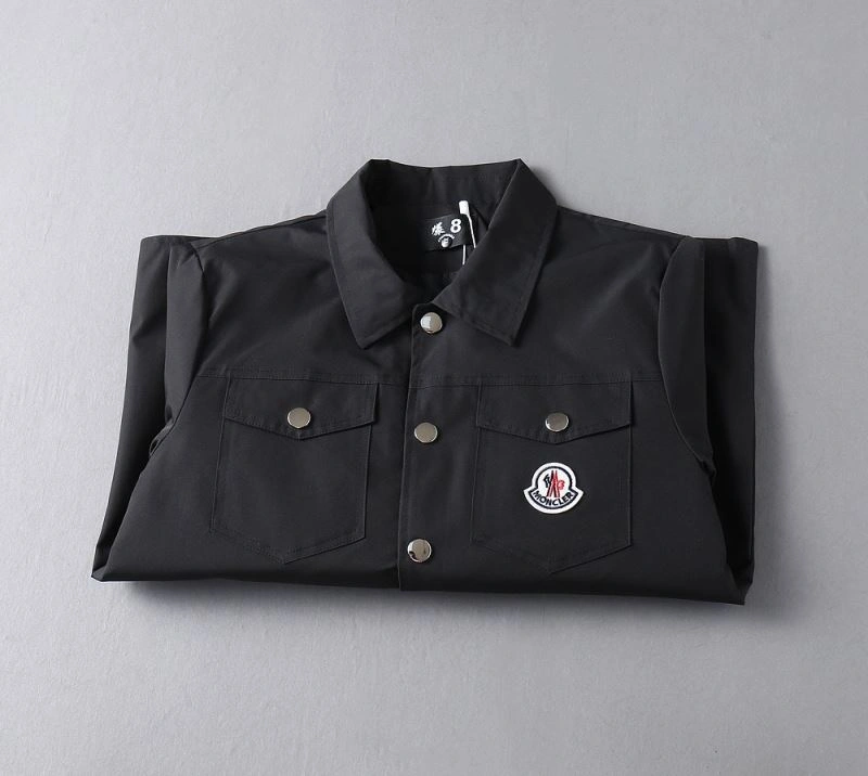 Moncler Outwear Lightweight 142038