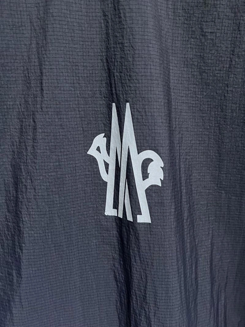 Moncler Outwear Casual 142036