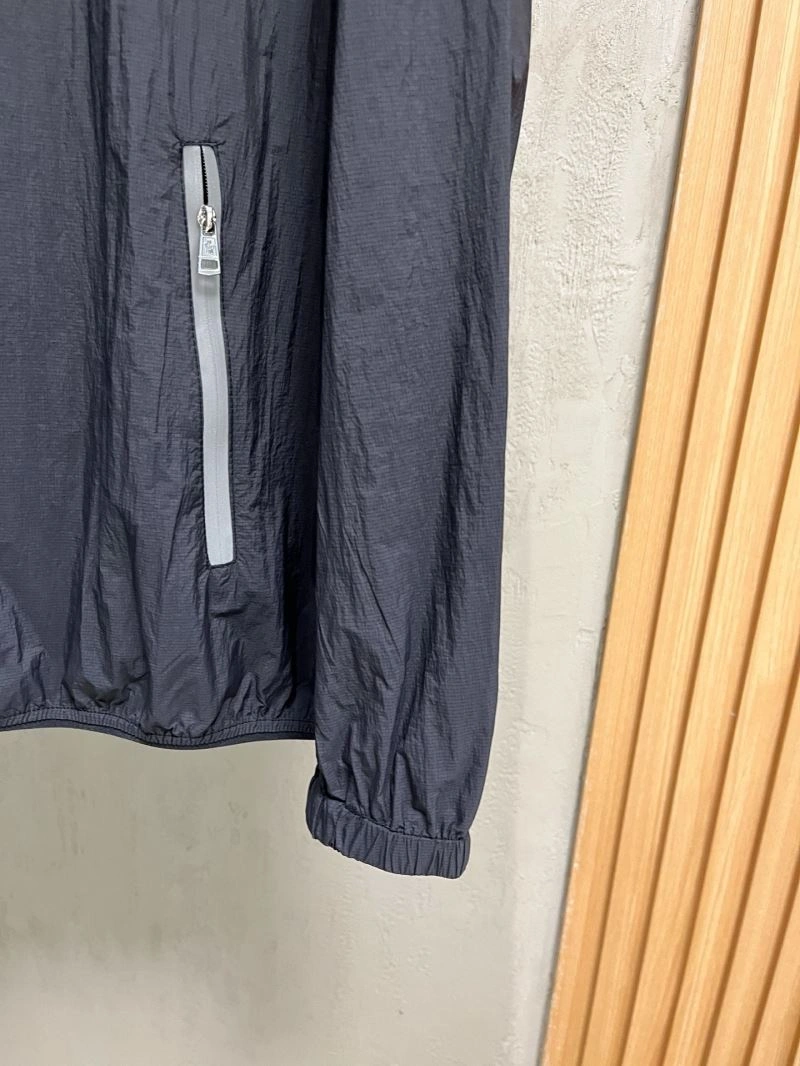 Moncler Outwear Casual 142036