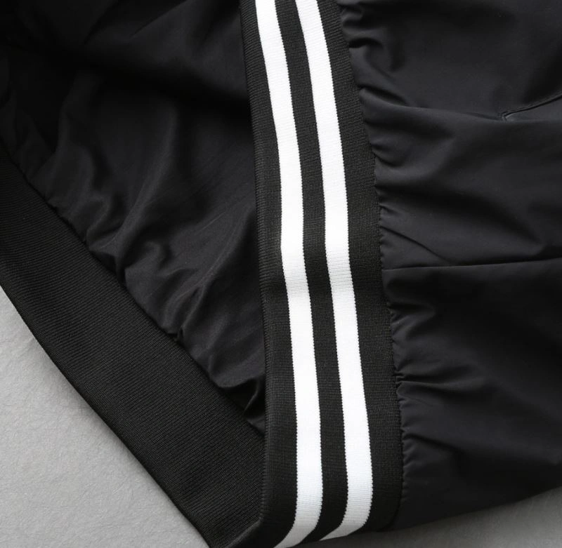 Breathable Moncler Outwear 142035