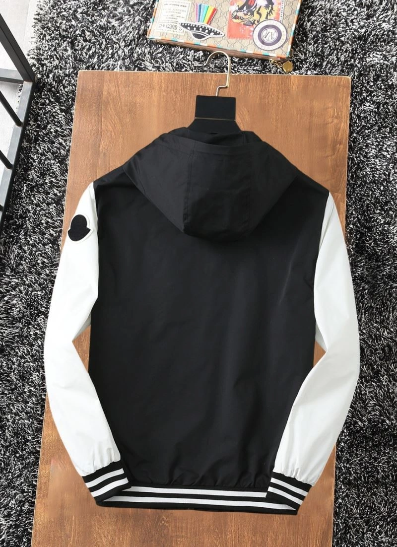 Breathable Moncler Outwear 142035