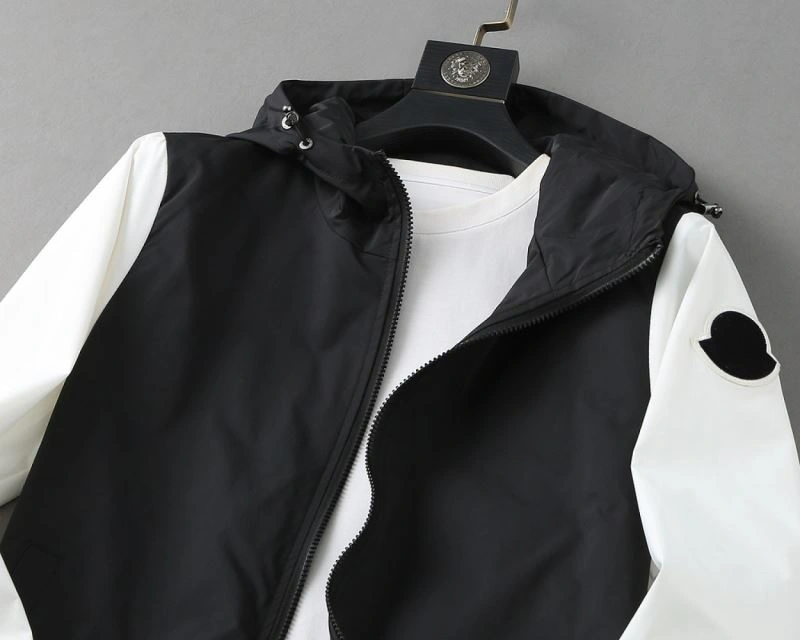 Breathable Moncler Outwear 142035