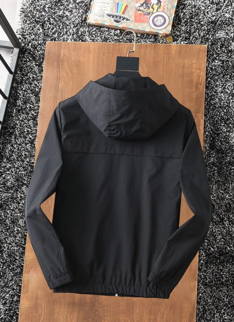 Classic Moncler Outwear 142032
