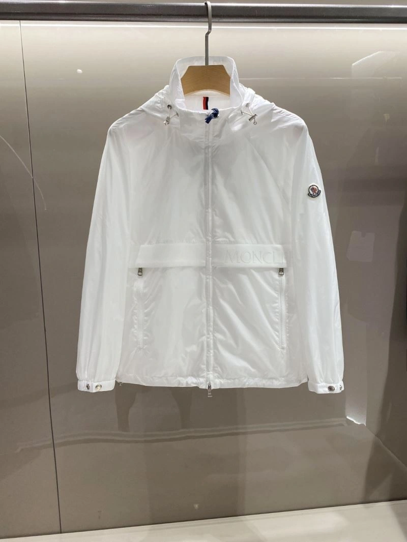 Durable Moncler Outwear 142070
