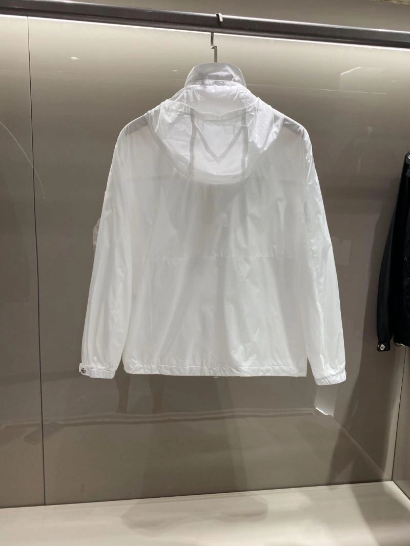 Durable Moncler Outwear 142070