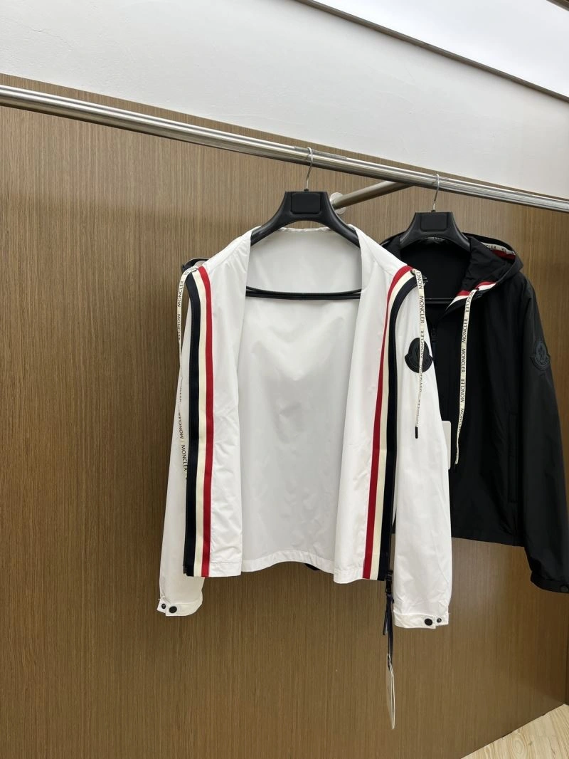 Sustainable Moncler Outwear 142030