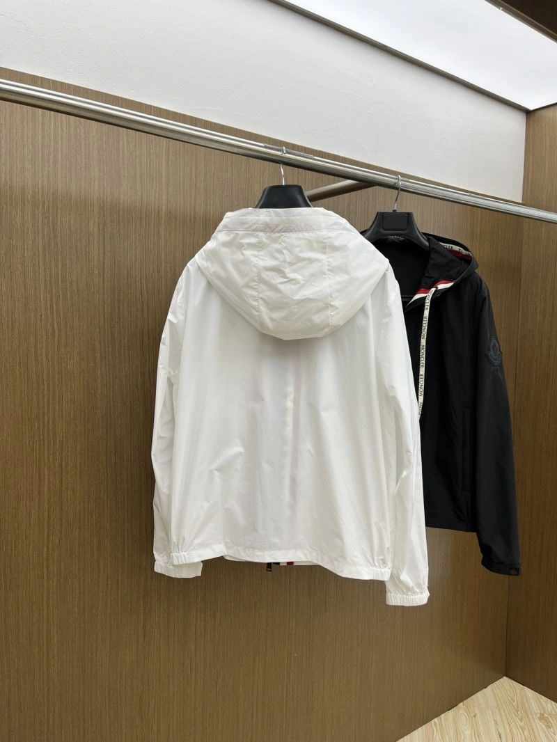 Sustainable Moncler Outwear 142030