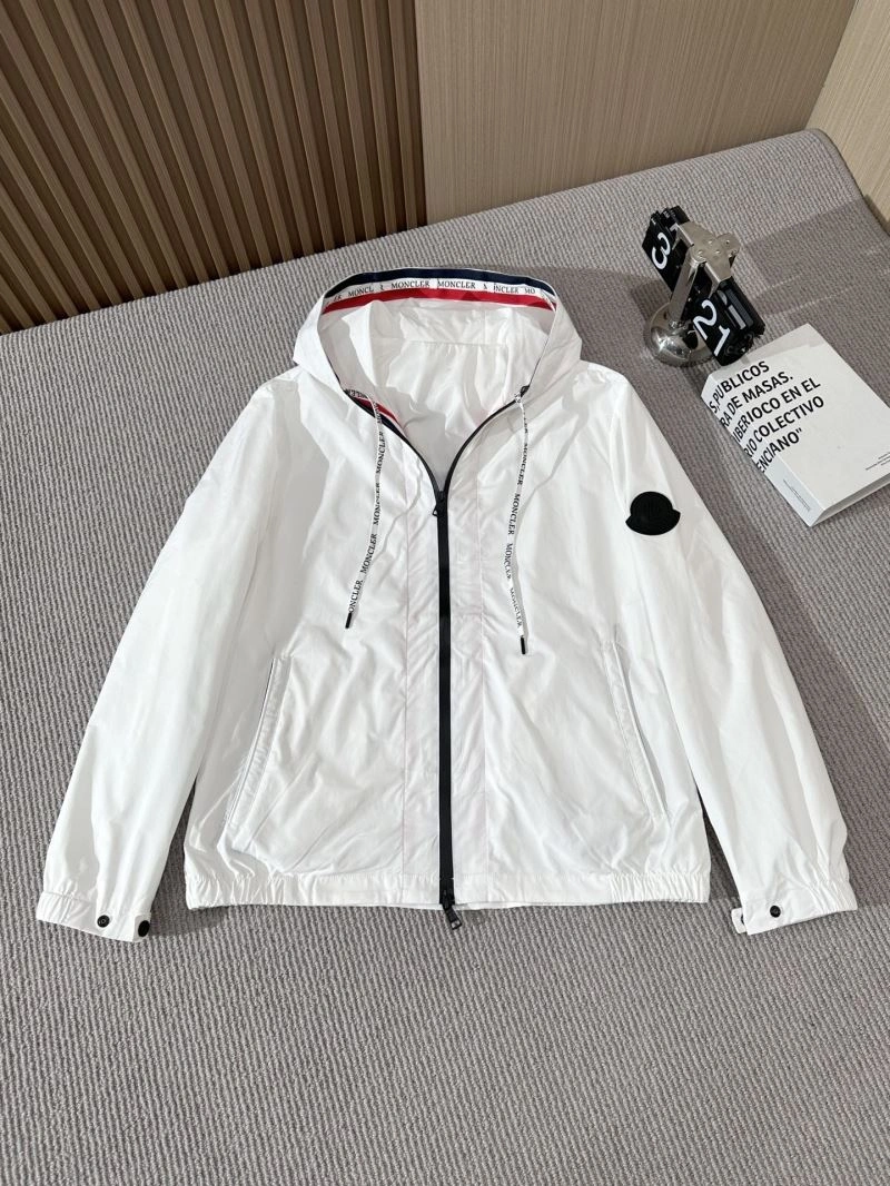 Moncler Outwear FashionForward 142026