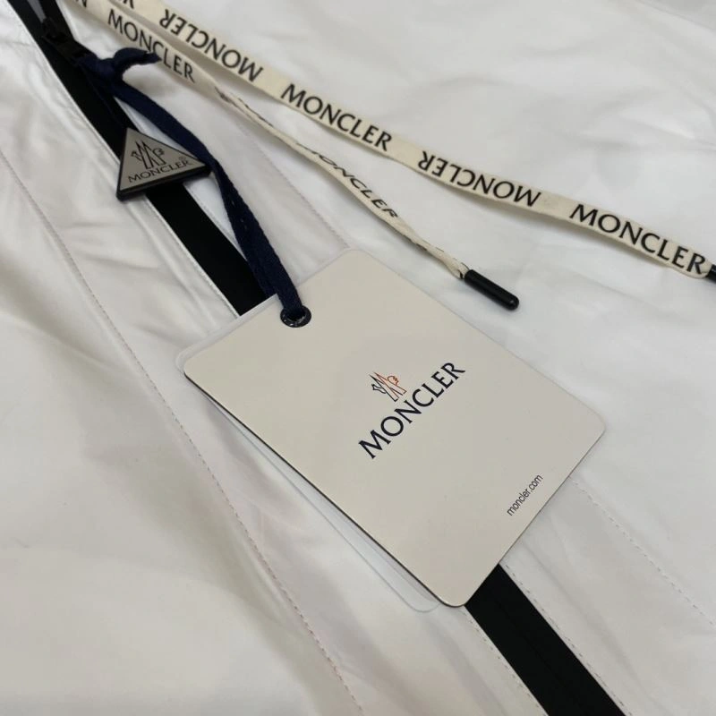 QuickDry Moncler Outwear 142027