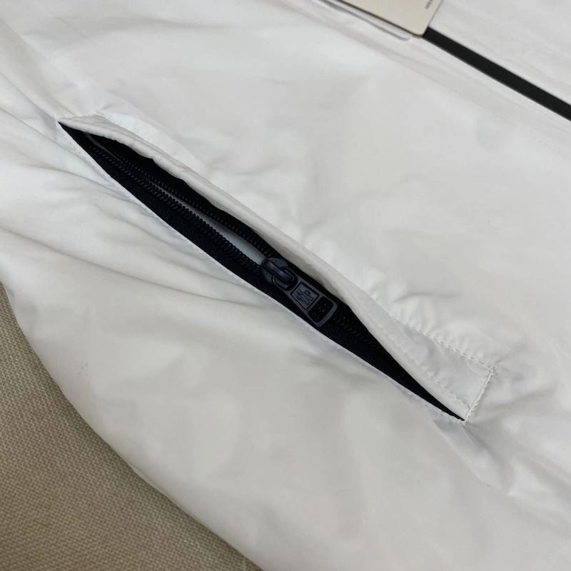 QuickDry Moncler Outwear 142027