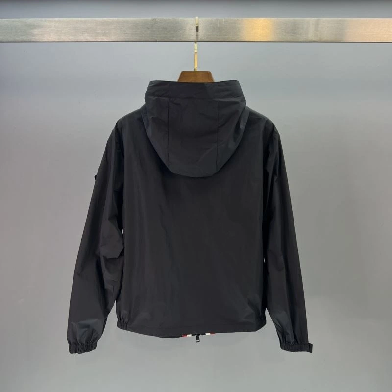 Moncler Outwear Sporty 142025