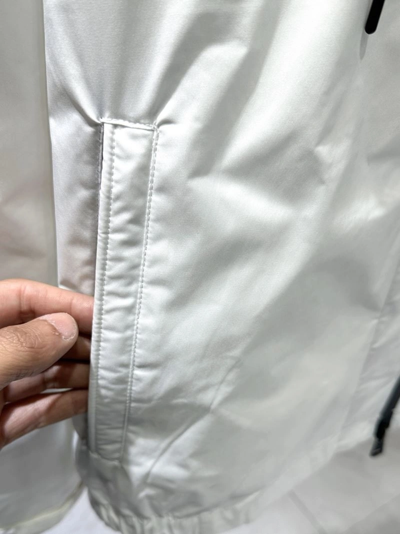 Unisex Moncler Outwear 142020