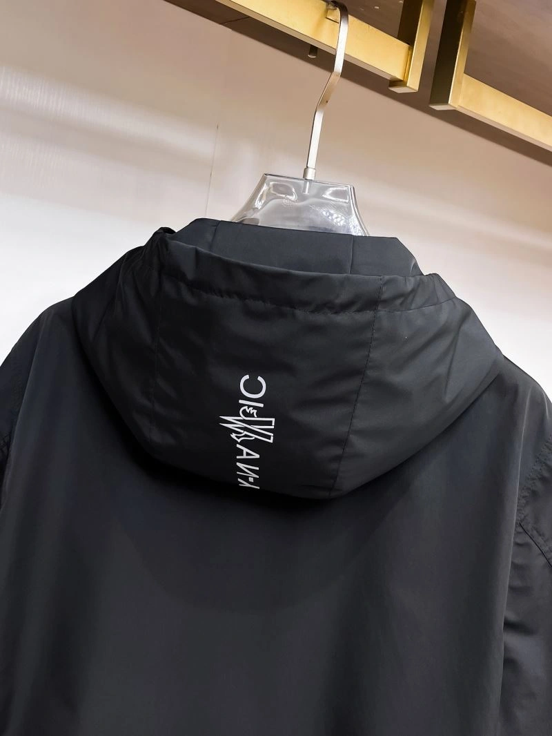 Thermal Moncler Outwear 142017