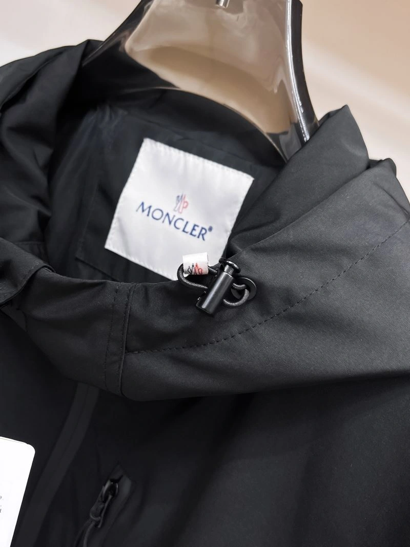 Thermal Moncler Outwear 142017
