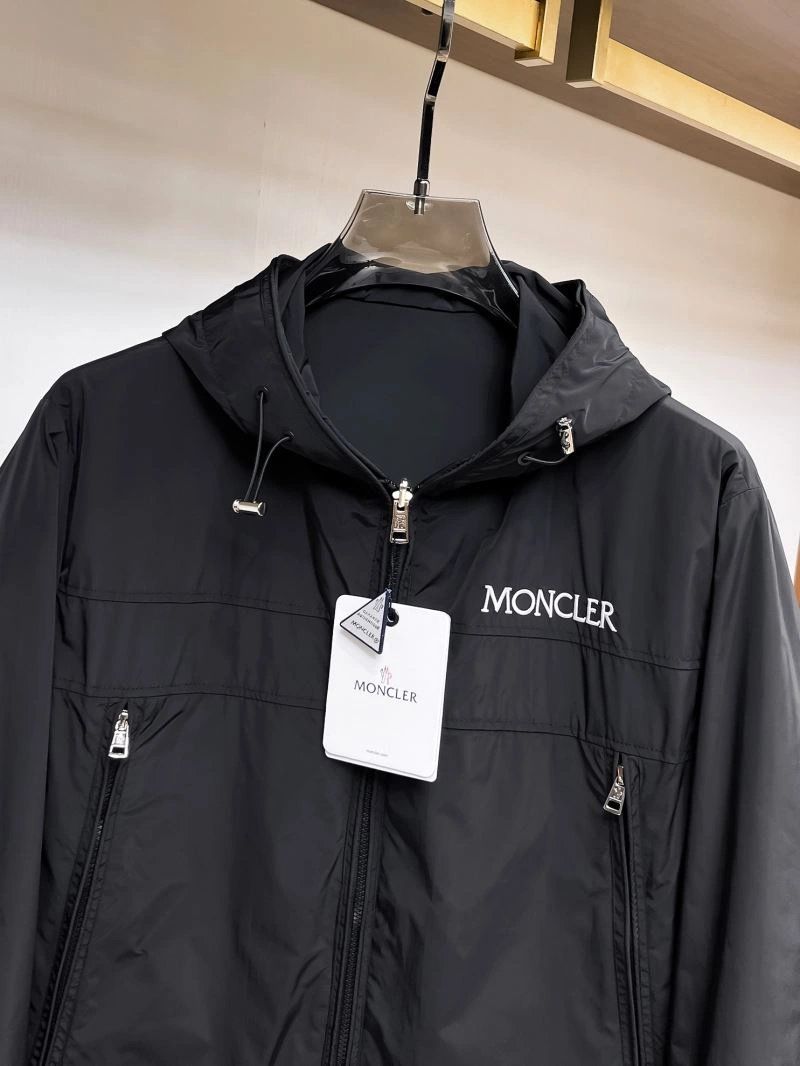 Contemporary Moncler Outwear 142016