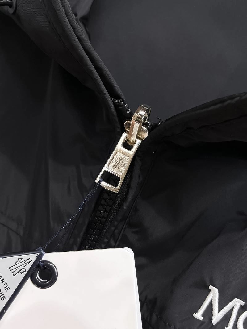 Contemporary Moncler Outwear 142016
