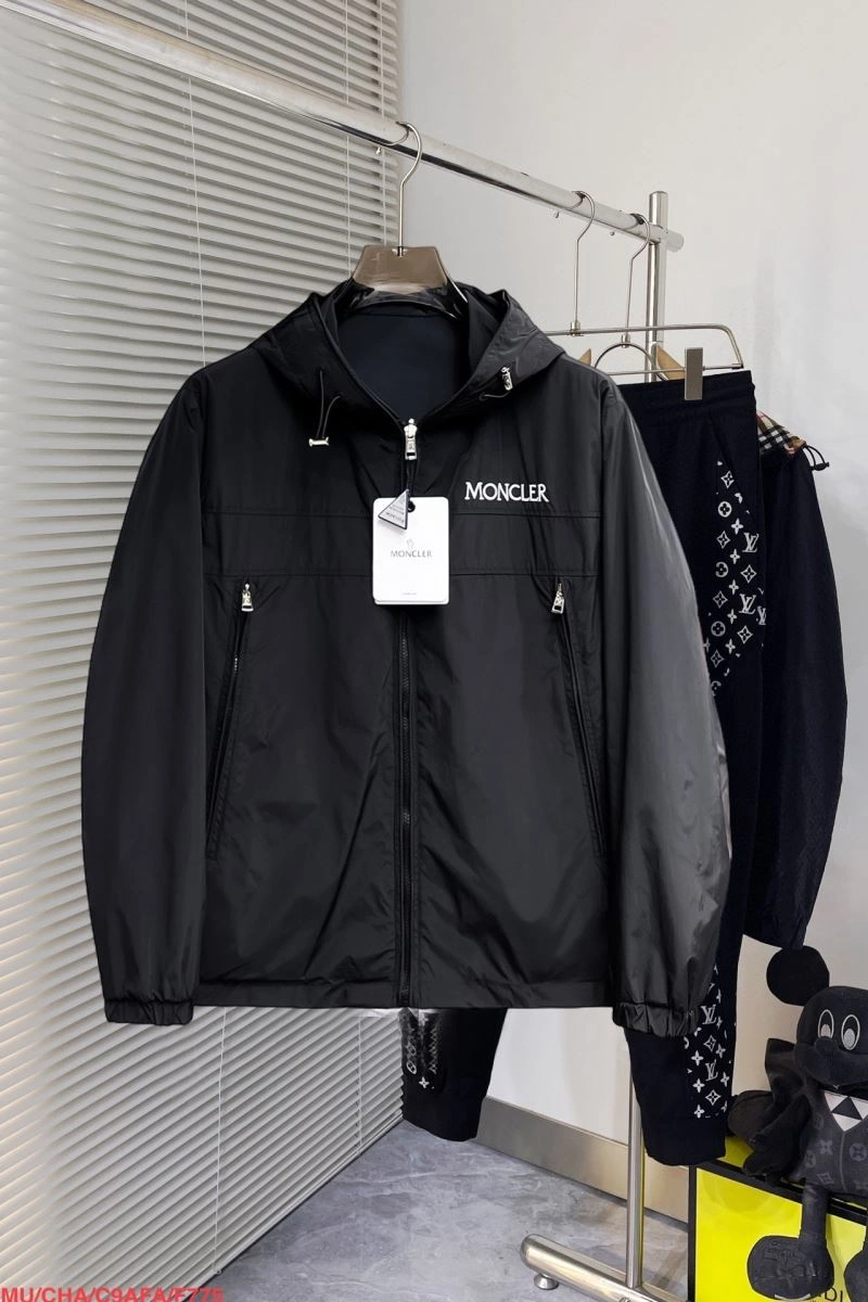 Contemporary Moncler Outwear 142016