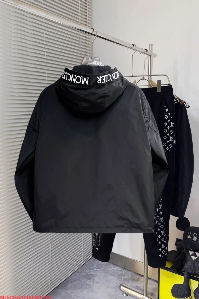 Contemporary Moncler Outwear 142016