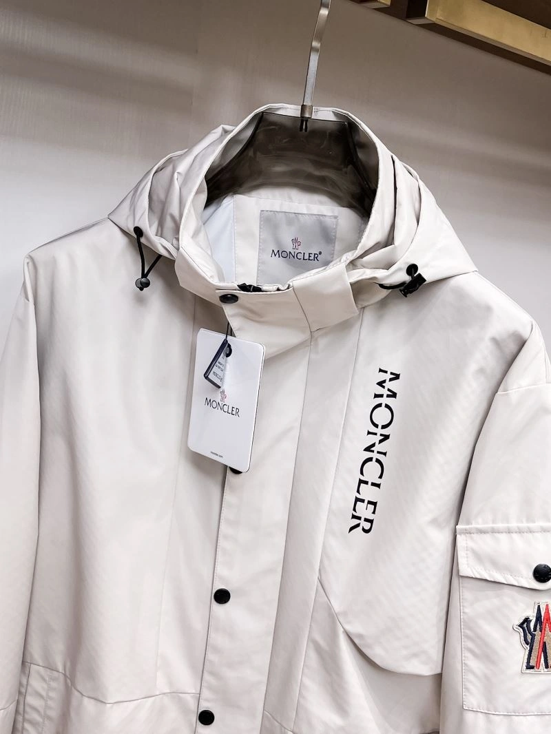 Stylish Moncler Outwear 142015