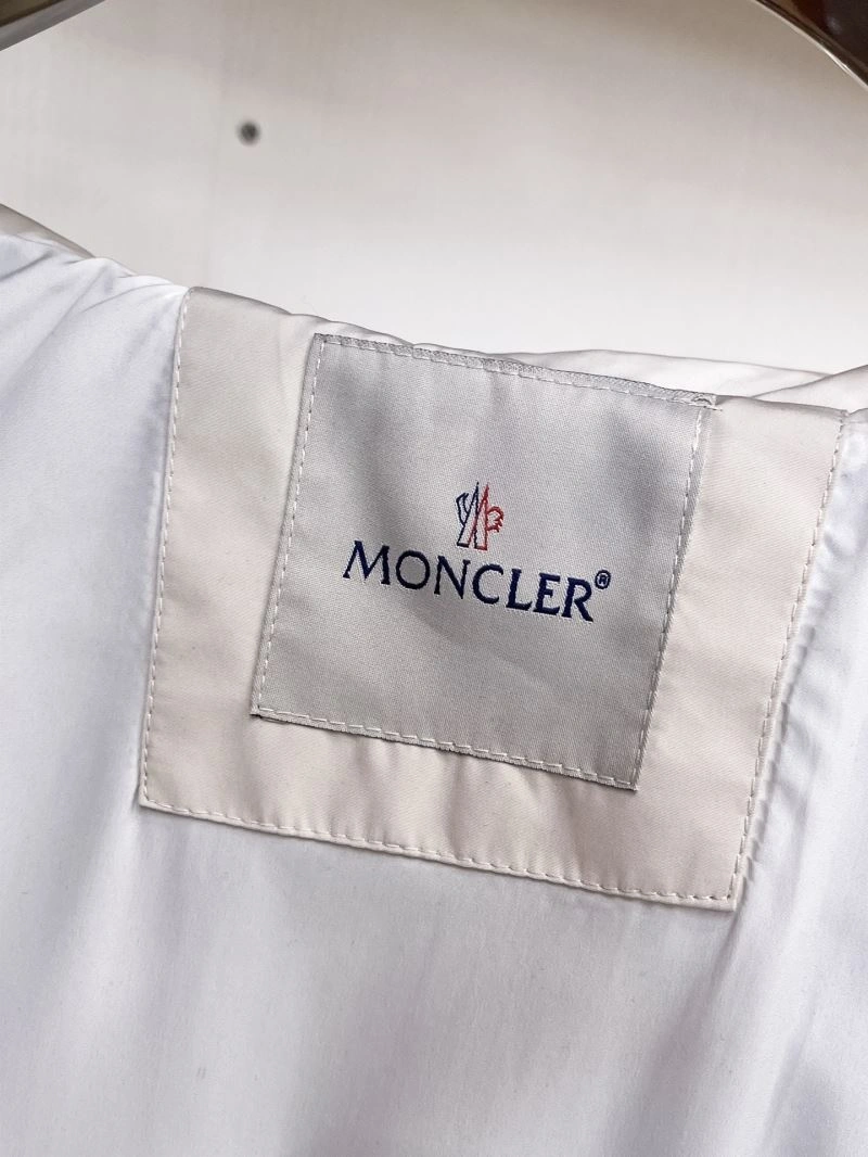Stylish Moncler Outwear 142015