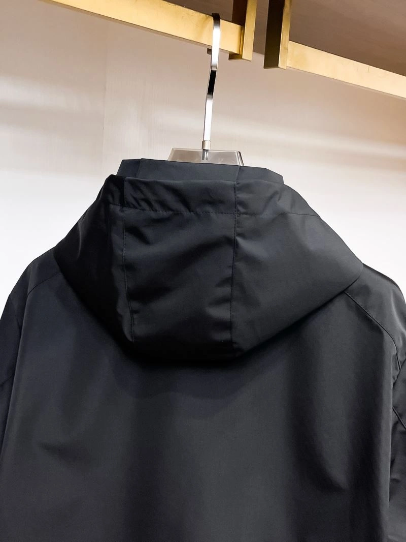Resilient Moncler Outwear 142010