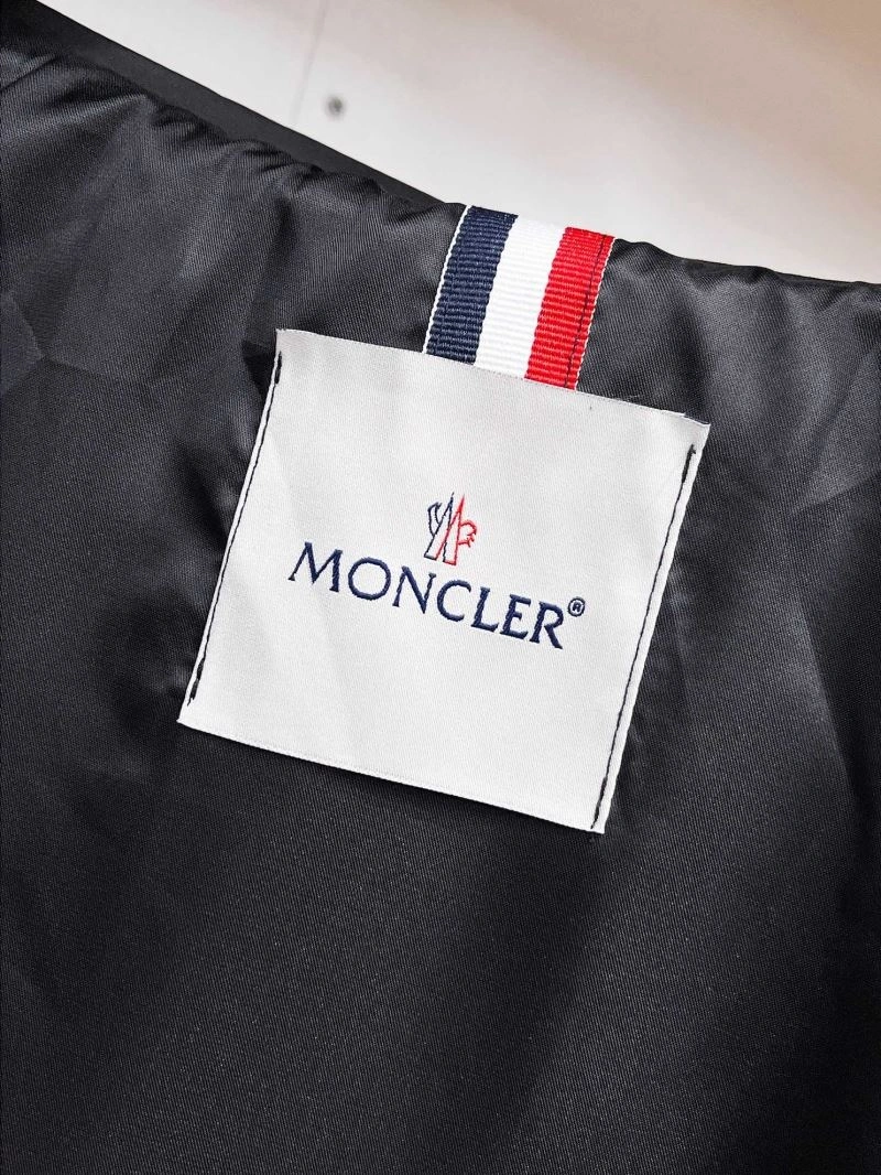 WellDesigned Moncler Outwear 142013