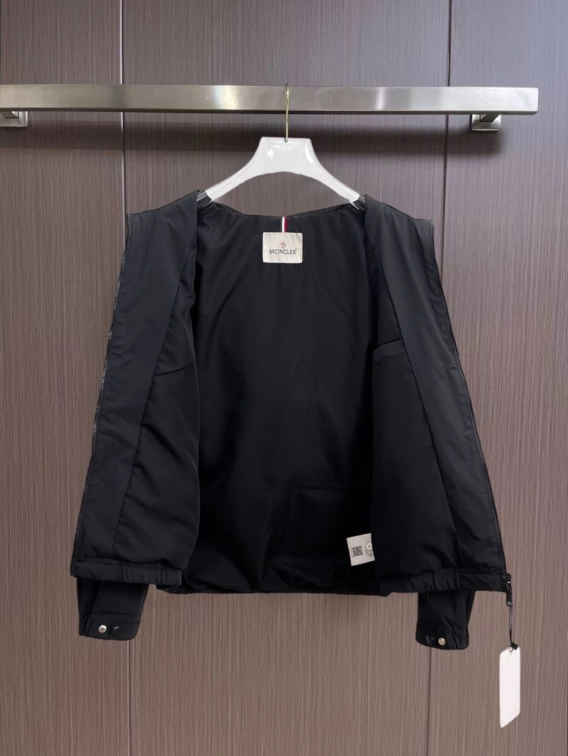 GoAnywhere Moncler Outwear 142001