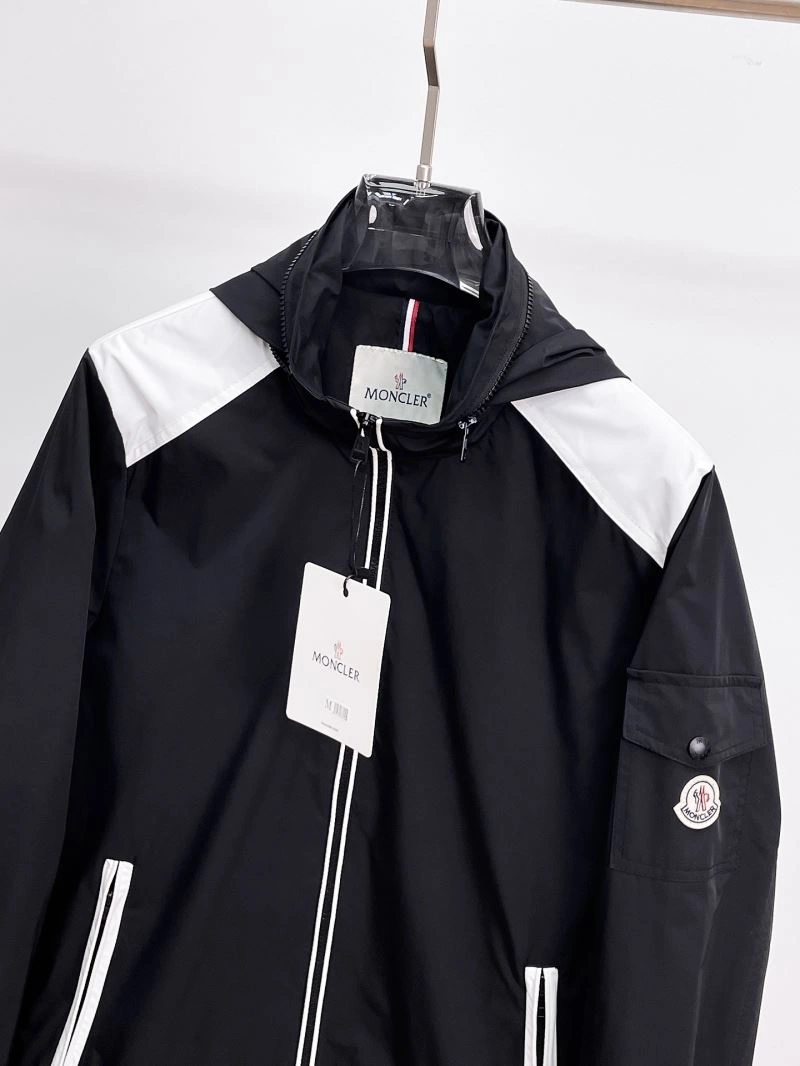 GoAnywhere Moncler Outwear 142001