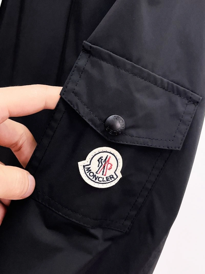 GoAnywhere Moncler Outwear 142001
