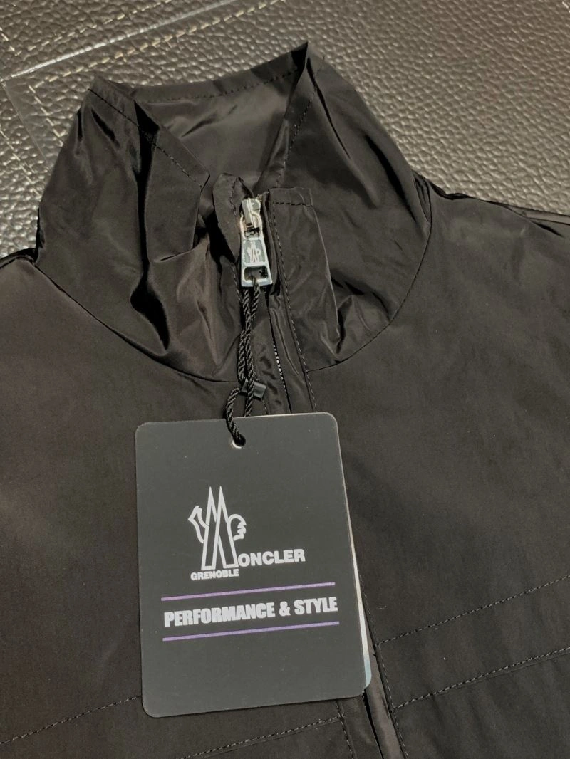 Moncler Outwear Modern 142014