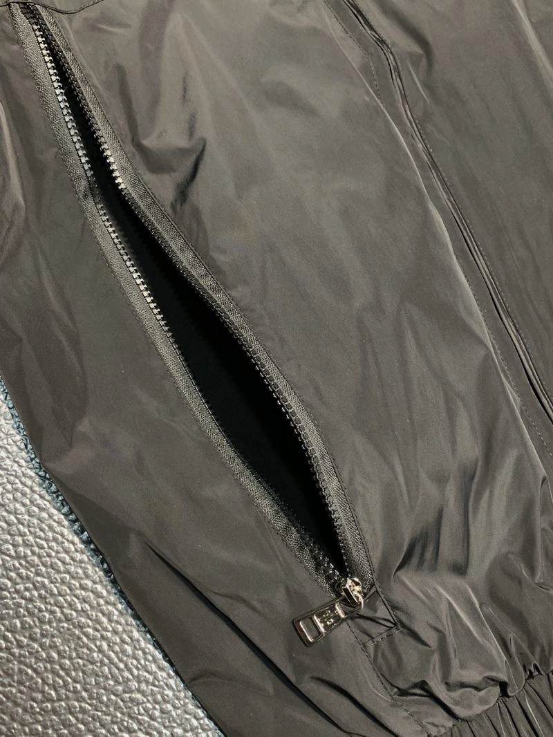 Moncler Outwear Modern 142014