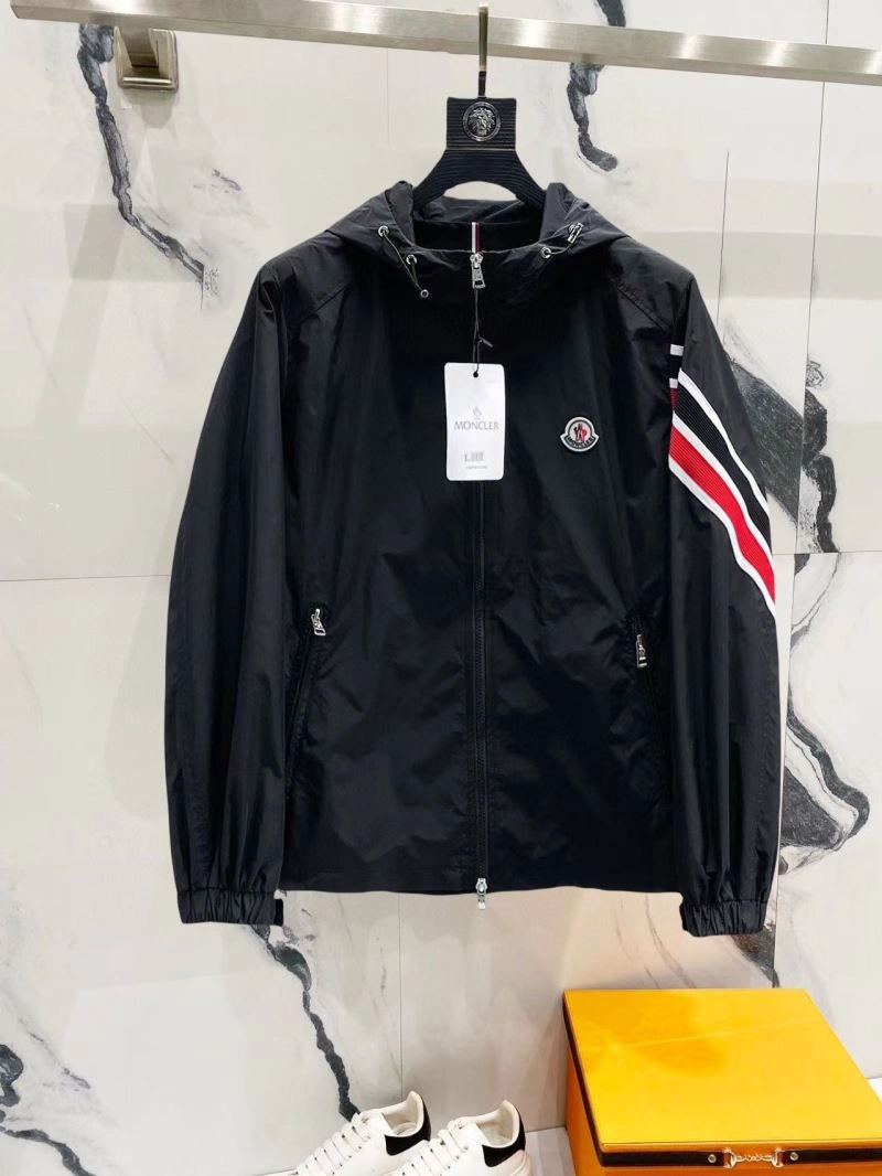 MultiPurpose Moncler Outwear 142008