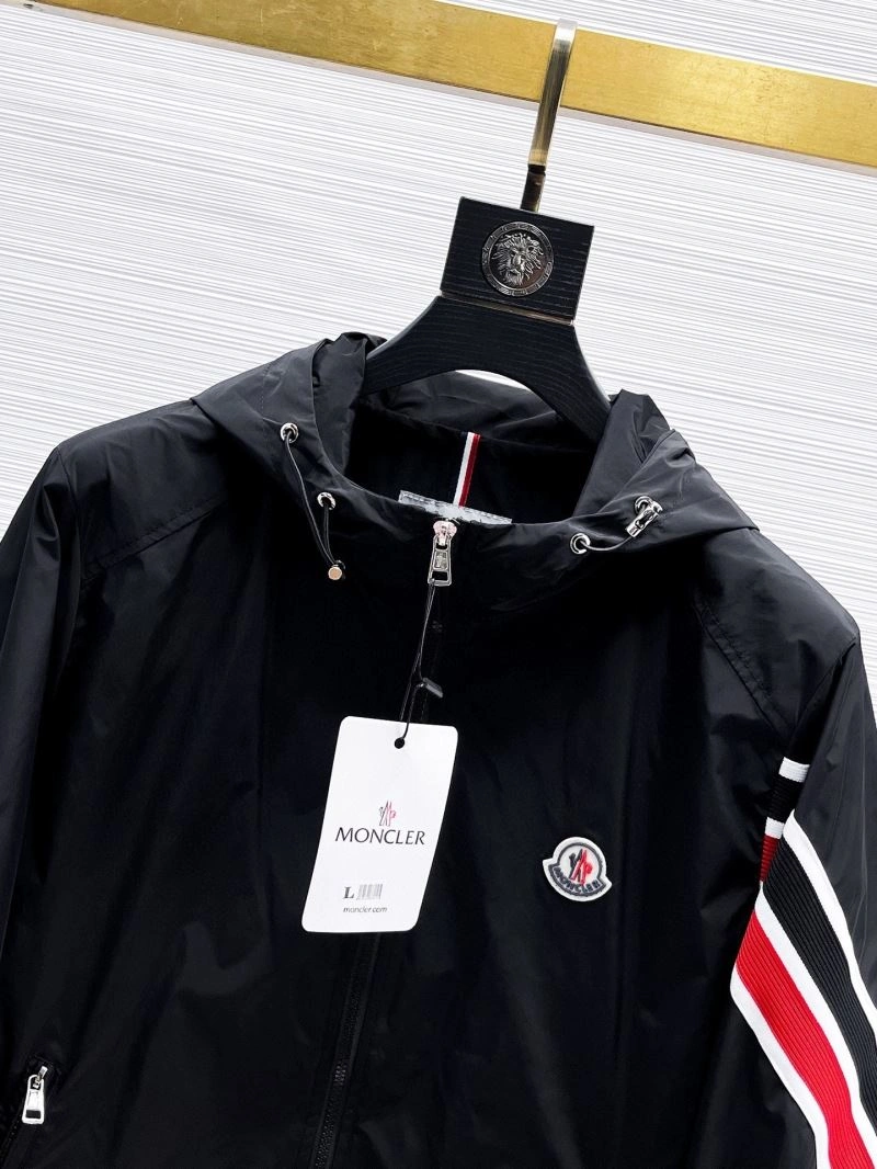 MultiPurpose Moncler Outwear 142008