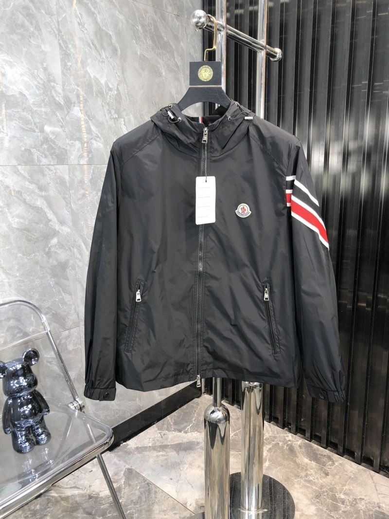 SmoothTexture Moncler Outwear 141994