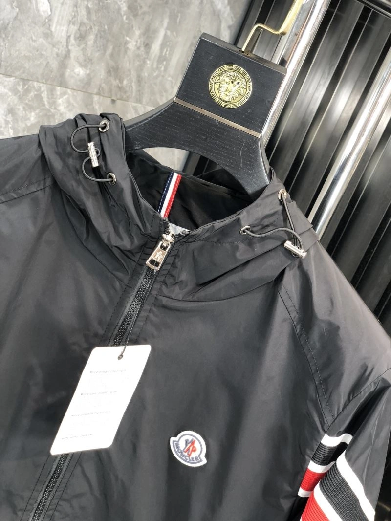 SmoothTexture Moncler Outwear 141994