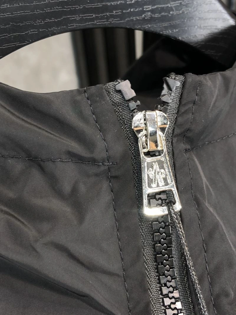 SmoothTexture Moncler Outwear 141994