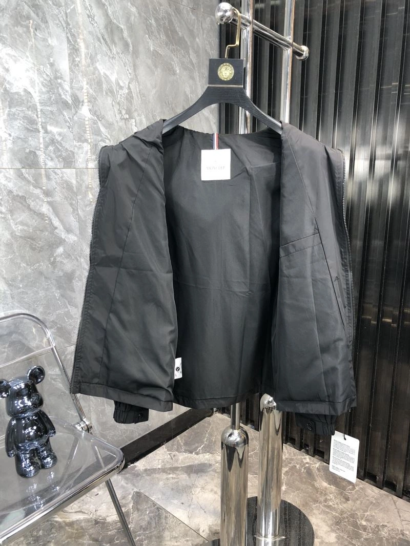 SmoothTexture Moncler Outwear 141994